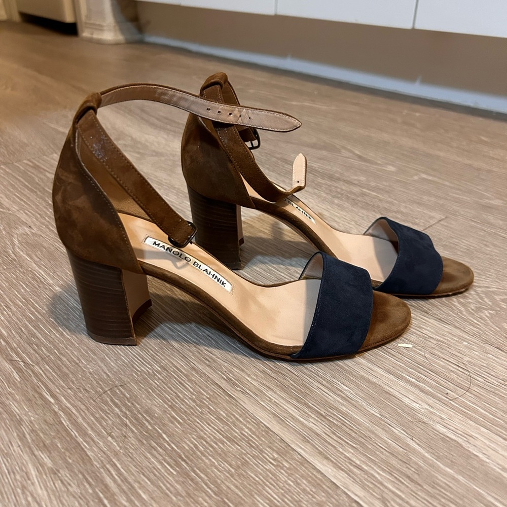 Manolo Blahnik Laurotomod Block Heel